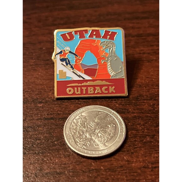Outback Steakhouse 50 States Utah‎ Lapel Hat Pin - Picture 2 of 3
